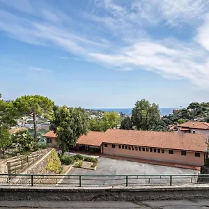 Casa Poggio , Poggio (Imperia) Italia